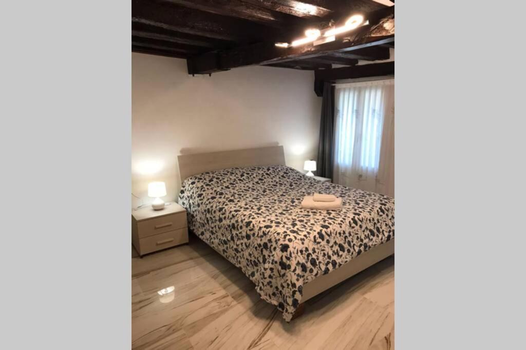 Calle Dei Preti Венеция Экстерьер фото